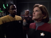 extant_StarTrek_VOY_6x01-EquinoxPart2_02354.jpg