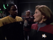 extant_StarTrek_VOY_6x01-EquinoxPart2_02356.jpg