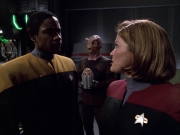 extant_StarTrek_VOY_6x01-EquinoxPart2_02357.jpg