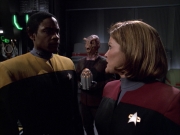 extant_StarTrek_VOY_6x01-EquinoxPart2_02359.jpg