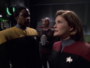 extant_StarTrek_VOY_6x01-EquinoxPart2_02360.jpg