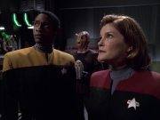 extant_StarTrek_VOY_6x01-EquinoxPart2_02364.jpg