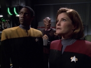 extant_StarTrek_VOY_6x01-EquinoxPart2_02366.jpg