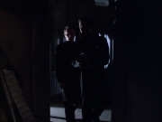 extant_StarTrek_VOY_6x01-EquinoxPart2_02376.jpg