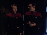 extant_StarTrek_VOY_6x01-EquinoxPart2_02379.jpg