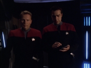 extant_StarTrek_VOY_6x01-EquinoxPart2_02380.jpg