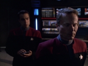 extant_StarTrek_VOY_6x01-EquinoxPart2_02386.jpg