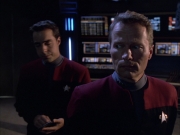 extant_StarTrek_VOY_6x01-EquinoxPart2_02393.jpg