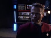extant_StarTrek_VOY_6x01-EquinoxPart2_02395.jpg