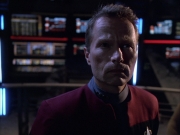 extant_StarTrek_VOY_6x01-EquinoxPart2_02401.jpg