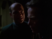 extant_StarTrek_VOY_6x01-EquinoxPart2_02468.jpg