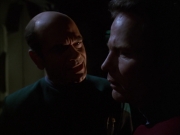 extant_StarTrek_VOY_6x01-EquinoxPart2_02470.jpg