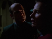 extant_StarTrek_VOY_6x01-EquinoxPart2_02482.jpg