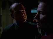 extant_StarTrek_VOY_6x01-EquinoxPart2_02485.jpg