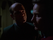 extant_StarTrek_VOY_6x01-EquinoxPart2_02487.jpg
