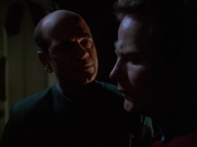 extant_StarTrek_VOY_6x01-EquinoxPart2_02489.jpg