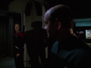 extant_StarTrek_VOY_6x01-EquinoxPart2_02501.jpg