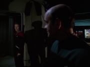 extant_StarTrek_VOY_6x01-EquinoxPart2_02502.jpg