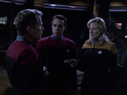 extant_StarTrek_VOY_6x01-EquinoxPart2_02735.jpg