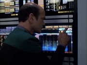 extant_StarTrek_VOY_6x01-EquinoxPart2_02777.jpg