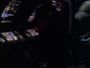 extant_StarTrek_VOY_6x01-EquinoxPart2_02838.jpg