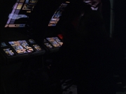extant_StarTrek_VOY_6x01-EquinoxPart2_02839.jpg