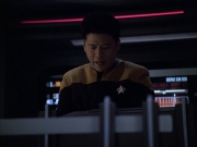 extant_StarTrek_VOY_6x01-EquinoxPart2_02851.jpg