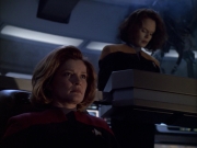 extant_StarTrek_VOY_6x01-EquinoxPart2_02883.jpg