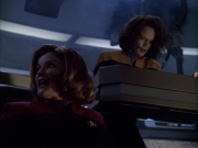 extant_StarTrek_VOY_6x01-EquinoxPart2_02924.jpg