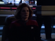extant_StarTrek_VOY_6x01-EquinoxPart2_02952.jpg