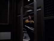 extant_StarTrek_VOY_6x01-EquinoxPart2_03023.jpg