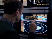 extant_StarTrek_VOY_6x01-EquinoxPart2_03036.jpg
