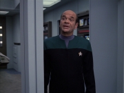 extant_StarTrek_VOY_6x01-EquinoxPart2_03040.jpg