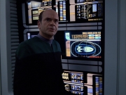 extant_StarTrek_VOY_6x01-EquinoxPart2_03042.jpg
