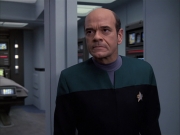 extant_StarTrek_VOY_6x01-EquinoxPart2_03046.jpg