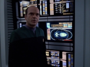 extant_StarTrek_VOY_6x01-EquinoxPart2_03052.jpg