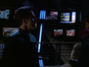 extant_StarTrek_VOY_6x01-EquinoxPart2_03102.jpg