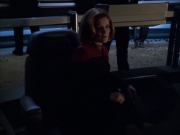 extant_StarTrek_VOY_6x01-EquinoxPart2_03166.jpg