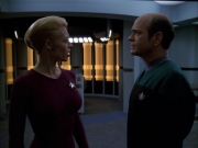 extant_StarTrek_VOY_6x01-EquinoxPart2_03377.jpg