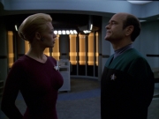 extant_StarTrek_VOY_6x01-EquinoxPart2_03382.jpg