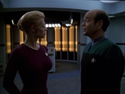 extant_StarTrek_VOY_6x01-EquinoxPart2_03386.jpg