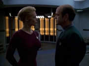 extant_StarTrek_VOY_6x01-EquinoxPart2_03402.jpg