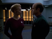 extant_StarTrek_VOY_6x01-EquinoxPart2_03405.jpg