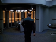 extant_StarTrek_VOY_6x01-EquinoxPart2_03412.jpg