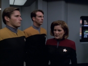 extant_StarTrek_VOY_6x01-EquinoxPart2_03418.jpg