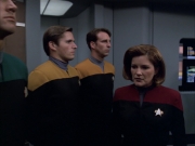 extant_StarTrek_VOY_6x01-EquinoxPart2_03419.jpg