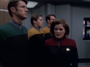 extant_StarTrek_VOY_6x01-EquinoxPart2_03420.jpg