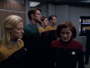 extant_StarTrek_VOY_6x01-EquinoxPart2_03422.jpg