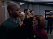 extant_StarTrek_VOY_6x01-EquinoxPart2_03427.jpg