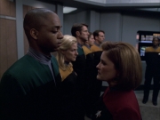 extant_StarTrek_VOY_6x01-EquinoxPart2_03430.jpg